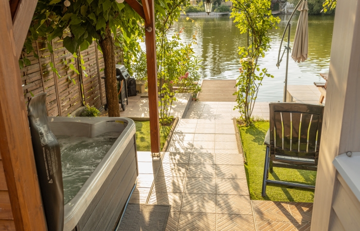 Körösparti Megálló