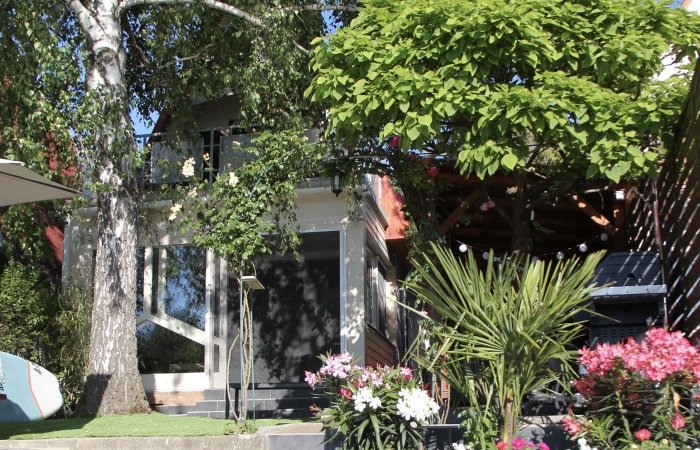 Körösparti Megálló